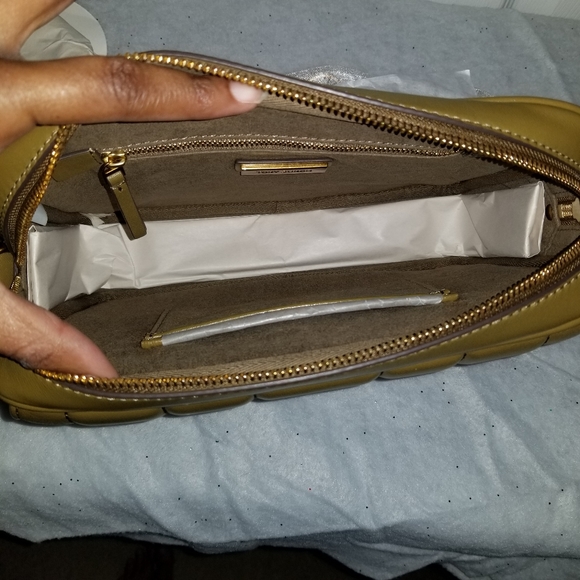 TORY BURCH KIRA CAMERA BAG (NWT) - Picture 2 of 16